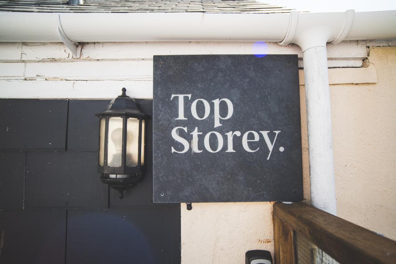 Top Storey Дартмаут Экстерьер фото